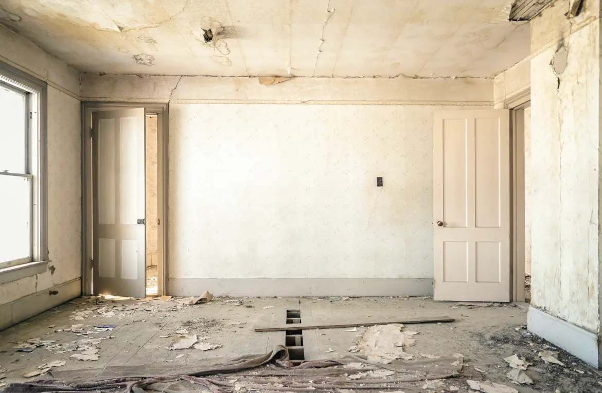 Waste disposal crew managing a cleanout project in Chattahoochee